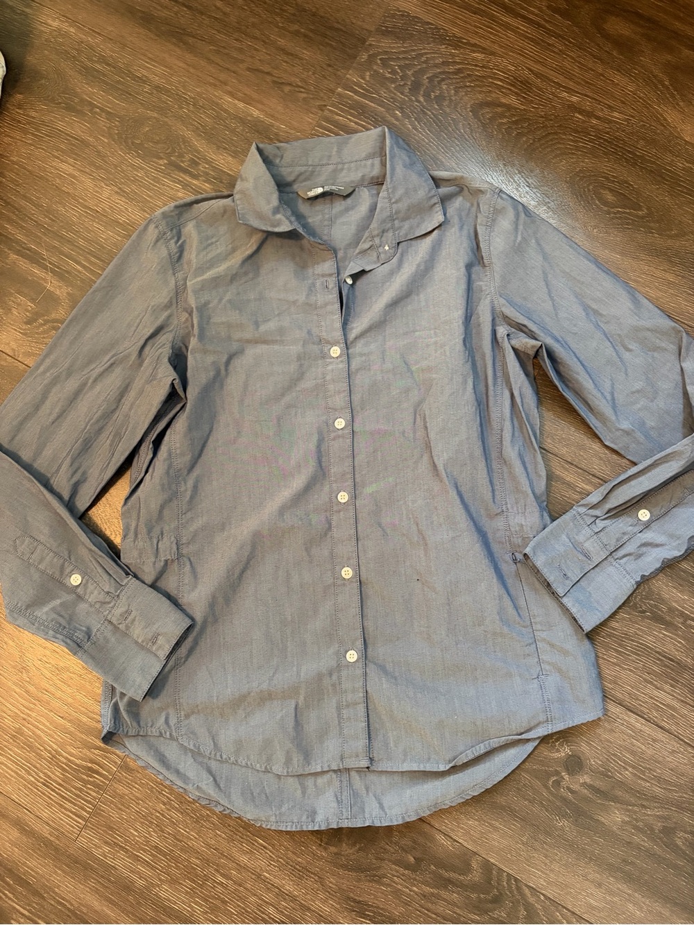 The North Face Light Blue/Denim Long-Sleeve Button-Down Shirt Med